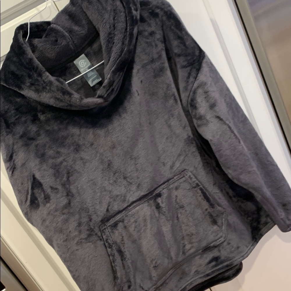 Champion Dark Gray velour hoodie. Front pockets and zipper super soft. Size XL